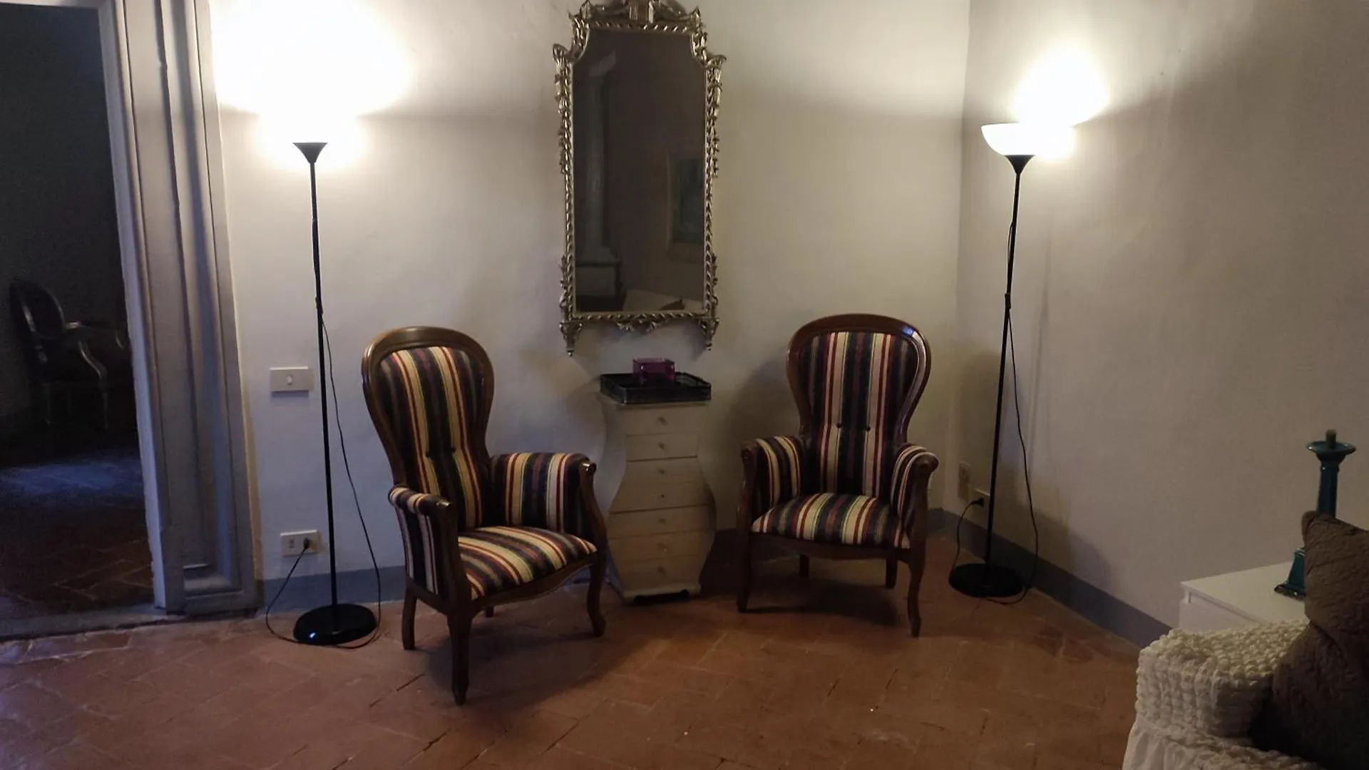 Apartment Otello Appartamento In Palazzo Storico - Palazzo Tolomei Florence